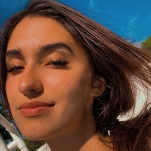 Meet your Posher, Natasha